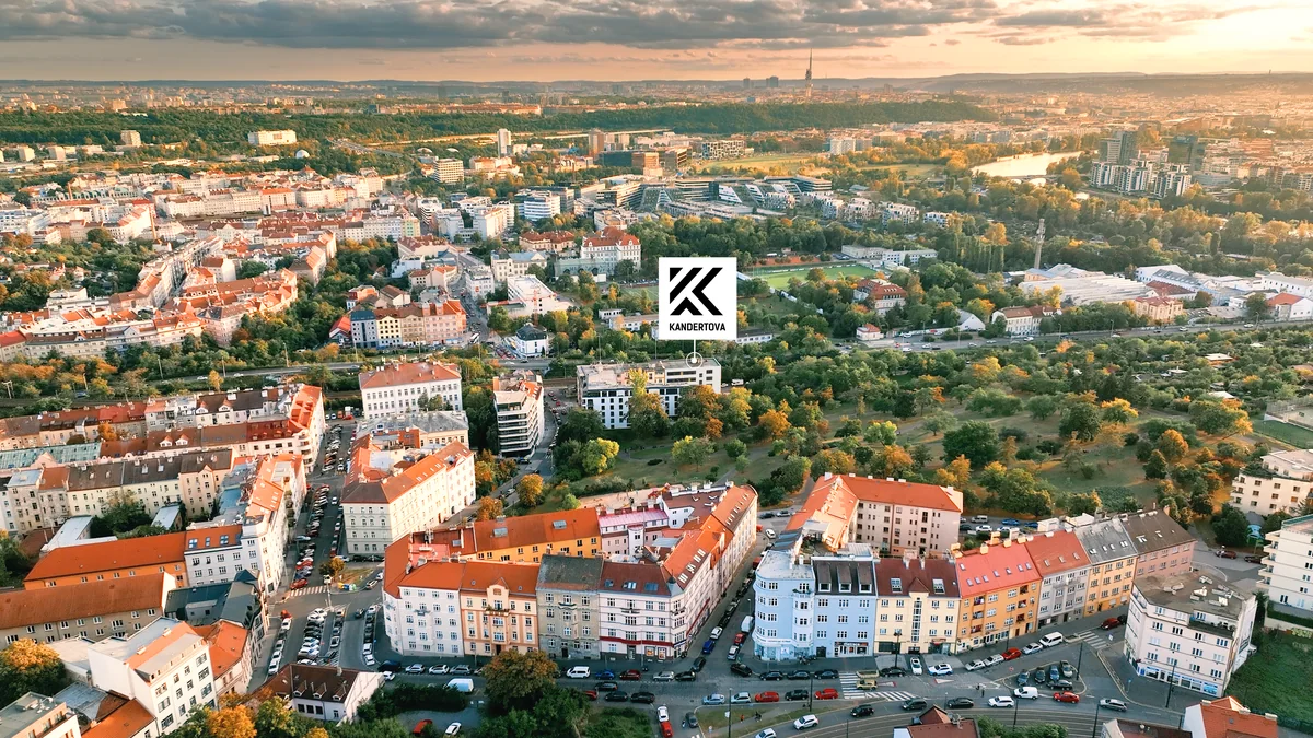 Rezidence Kandertova in Libeň – view towards Rohan City, Karlín and the Vltava